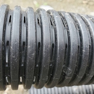 その他 2 排水パイプ 暗渠パイプ 4m 10本まとめ 内径6cm 工事 設備