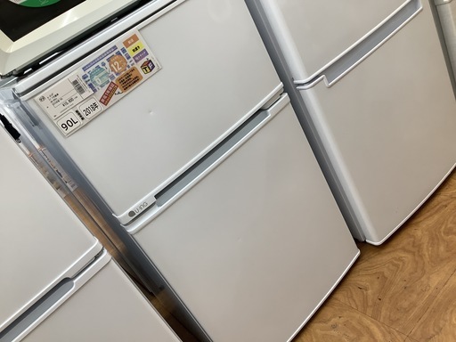 2ドア冷蔵庫　ユーイング　2018年製　UR-D90L
