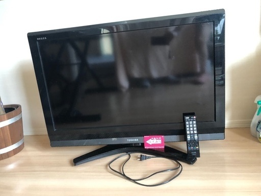 テレビ　32型　東芝レグザ