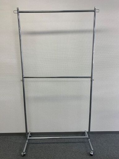 シンプルハンガーラック大型1台 テリー 堺筋本町のオフィス用家具 その他 の中古あげます 譲ります ジモティーで不用品の処分