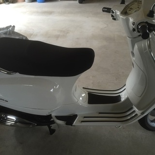 ベスパ LX125ie 走行2300キロ 売ります