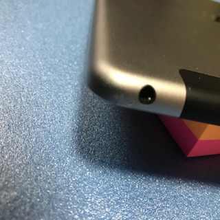 中古品iPad５世代32G KDDI