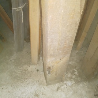 多分　杉通し柱