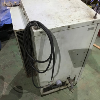 消音エアーコンプレッサー