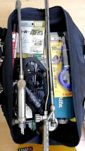 工具　安全靴　足袋　ガス切断器など　(残り１日で終了します)　お値下げ交渉可 工具 安全靴 足袋 ガス切断器など (残り1日で終了します) お