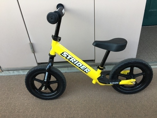 ストライダースポーツモデル　イエロー　中古