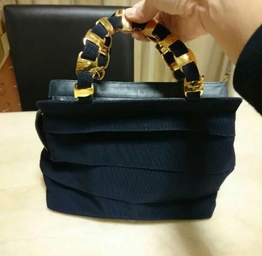 仙台市若林区～GOLD PFEIL (ゴ－ルドファイル）可愛いキャメルカラ－色