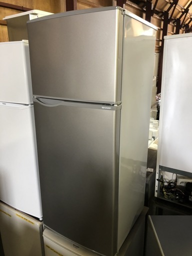 A028　シャープ　2ドア冷蔵庫　１１８L
