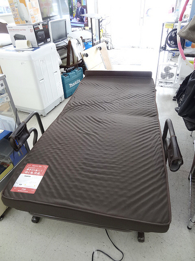 お値下げ！人気商品入荷！【恵庭】ATEX 電動リクライニングベッド ブラウン 中古品 PayPay支払いOK!