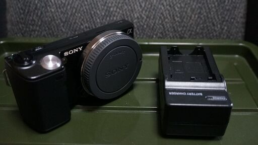 SONY ミラーレス一眼カメラ α NEX-5使用品　綺麗です。