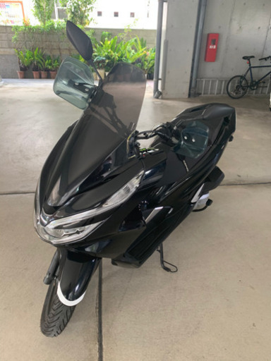 【極美品】ホンダ Honda PCX JF81 ブラック 3163km 修復歴なし おまけ有