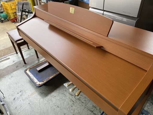 【YAMAHA CLP-330　Clavinova クラビノーバ　2008年製 88鍵　3ペダル　付属品有　中古美品　引取限定（八王子市）】