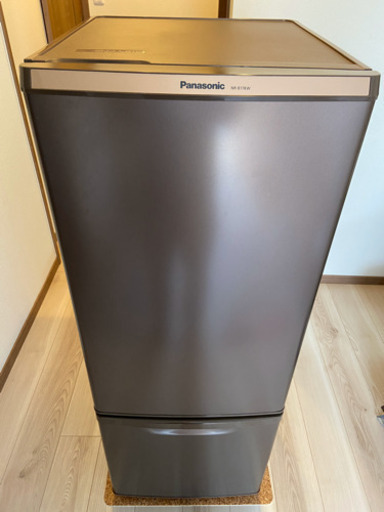 最終値下げです　2016年製　冷蔵庫　Panasonic NR-B178W（マホガニーブラウン）