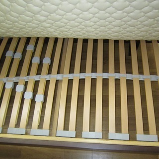 R203 国産 クイーンベッド 2枚マットレスタイプ 美品 幅162cm