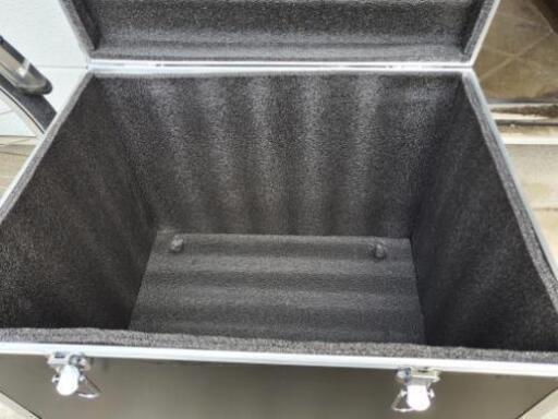 差し上げます 金属枠ロック付き木箱 Sysyamo 武蔵境の収納家具 その他 の中古あげます 譲ります ジモティーで不用品の処分 差し上げます 金属枠ロック付き木箱 Sysyamo 武蔵境の収納家具 その他 の中古あげます 譲ります ジモティーで不用品の処分