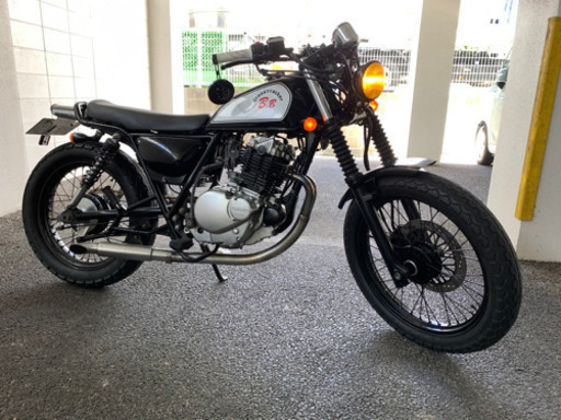 グラストラッカーBB 250 豪華な作りの初期型モデルをカスタム