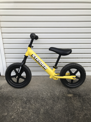 ストライダー　STRIDER正規品　黄色　状態良好