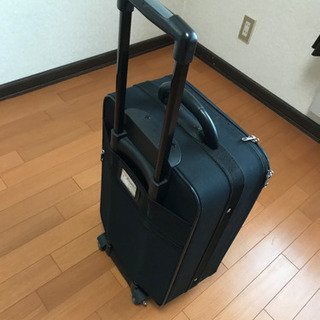 小型スーツケース　黒　