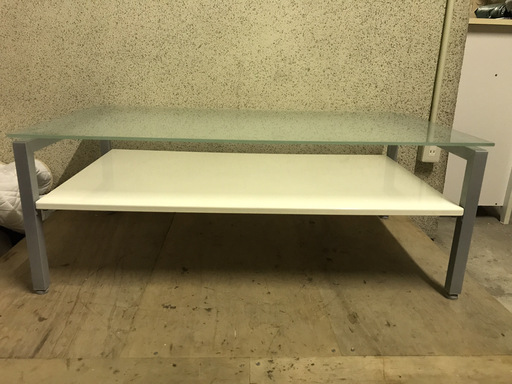 Nitori ニトリ センターテーブル コーヒーテーブル ローテーブル 座卓 ガラス天板 幅110cm 奥行60cm 高さ41cm とも 鴻池新田の テーブル コーヒーテーブル の中古あげます 譲ります ジモティーで不用品の処分