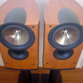 このクラス有数の美音の銘器 「英国KEF社製 iQ3 」オリジナル木製スタンド付　着払い発送可 このクラス有数の美音の銘器 「英国KEF社製 iQ3 」オリジナル木製