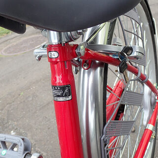 札幌 自転車 パンクしないタイヤ 24インチ 赤 変則無し SALUTE ママチャリ 美品 札幌 自転車 パンクしないタイヤ 24インチ 赤 変則無し SALUTE