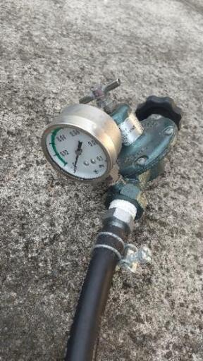 ガス管の圧力メーター