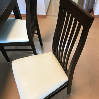 値下げしました！ダイニングテーブル&椅子4脚セット・日本製家具の大丸・120〜164cm拡大機能あり