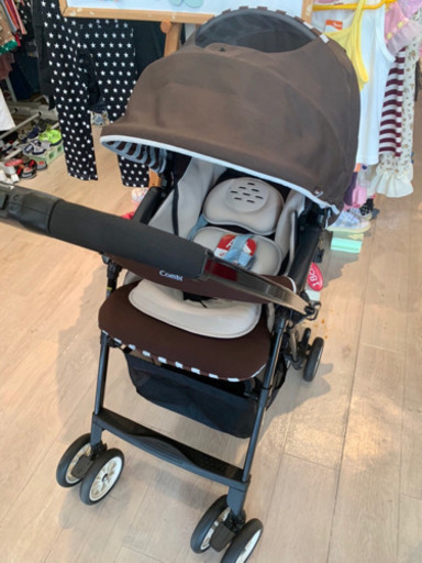■店頭引取限定■コンビ☆超軽量ベビーカー　メチャカルハンディ