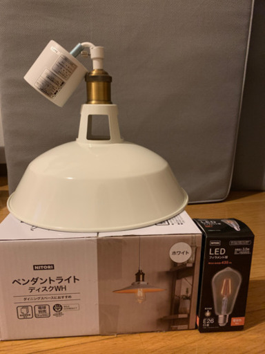 照明（電球付き）、掃除機（吸引力低め）