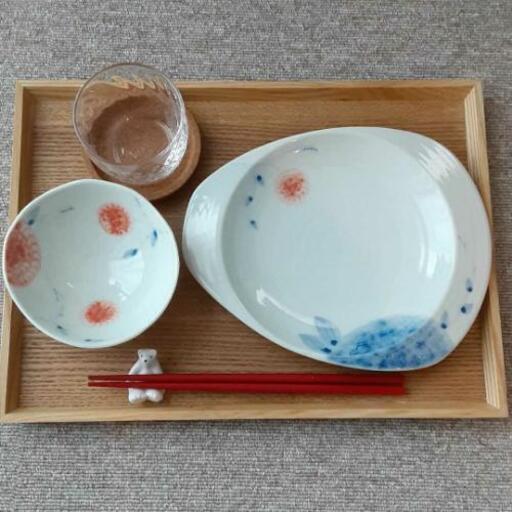お茶碗とお皿のセット