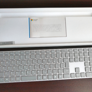 Microsoft Surface キーボード WS2-00019