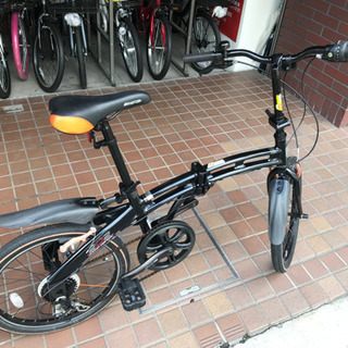 20インチ 外装6段変速付き 軽量アルミフレーム折り畳み自転車 ブラック 