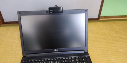 最終値下げ早い者勝ち！！　FUJITSULifeBook A573/G黒　　15.6インチ　新品ｗｅｂカメラおまけ!!