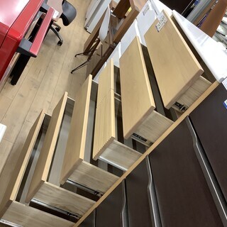 ナチュラルカラーのニトリの6段チェストのご紹介です！