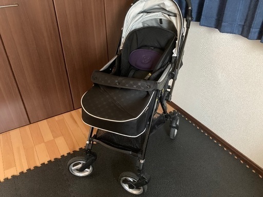 ベビーカーお譲りします