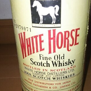 ホワイトホース　ウイスキー 　特級　古酒　７６０ml　４３％　オ...