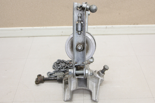 ケーブル布設工事用機材 金車 3連 朝日金属精工(HD782awxY)④ ケーブル布設工事用機材 金車 3連 朝日金属精工(HD782awxY)④