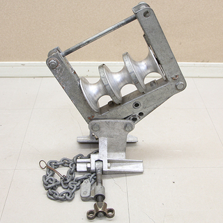 ケーブル布設工事用機材 金車 3連 朝日金属精工(HD783awxY)⑤