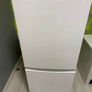 2017年製SHARP2ドア冷蔵庫137L単身用　どっちもドア