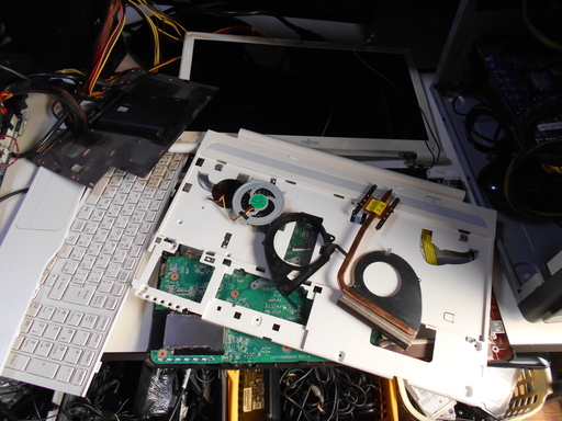 ノートパソコン 富士通 FMV LIFEBOOK AH47/K Windows10 64Bit メモリ