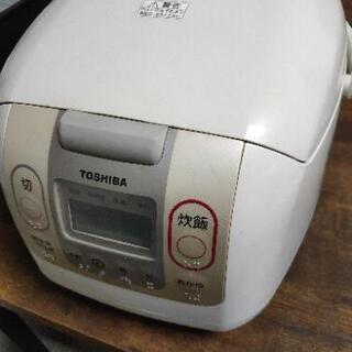 TOSHIBA　炊飯器