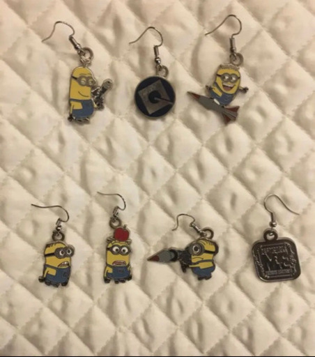 ミニオン ピアスユニバーサルスタジオハロウィンアクセサリーコスプレシルバーボブティムジェームス レックス 金沢のアクセサリー ピアス の中古 古着あげます 譲ります ジモティーで不用品の処分
