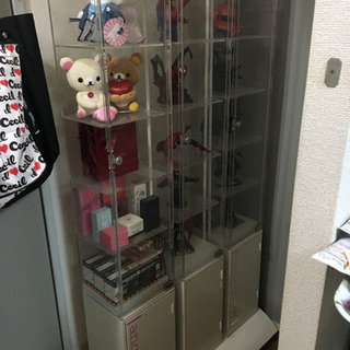 フィギュアケースです。