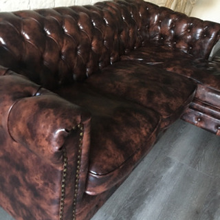 チェスターフィールド　カウチソファー