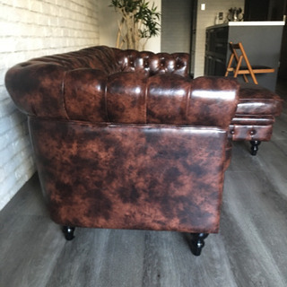 チェスターフィールド　カウチソファー