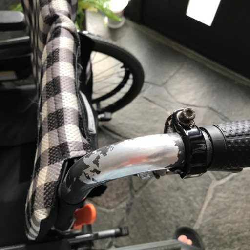 アクトモア自走式(介護も可)車椅子 室内使用のみ 愛知県のその他