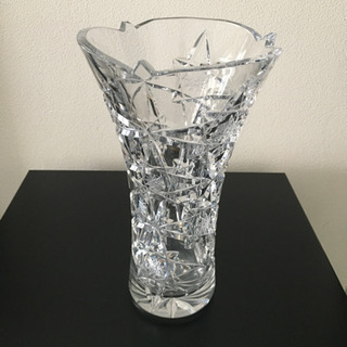 ボヘミアガラス　クリスタル花瓶