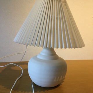 IKEA 陶器のランプシェード　LED電球セット