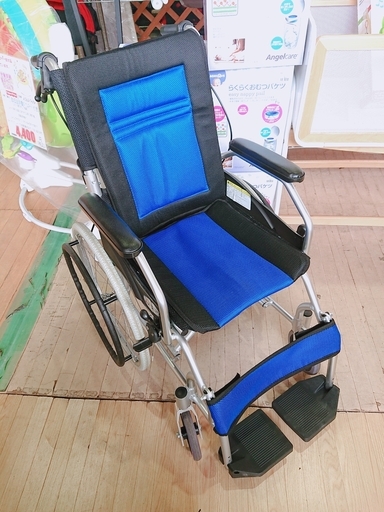 ケアテックジャパン 自走介助兼用アルミ製軽量車椅子