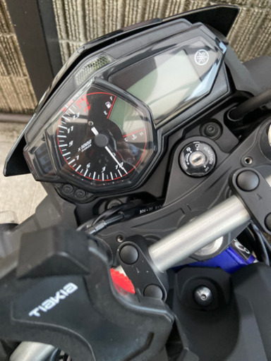 中古 YAMAHA ヤマハ ＭＴ－２５ 2017年式 2786km オーセンティック外装！アクラポマフラー！MRAスクリーン装備！！ お取引中 ヤマハ MT-25 2016年式
